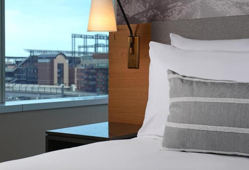 스탠다드 룸 킹사이즈 침대, Indigo Denver Downtown  Union Station, An Ihg