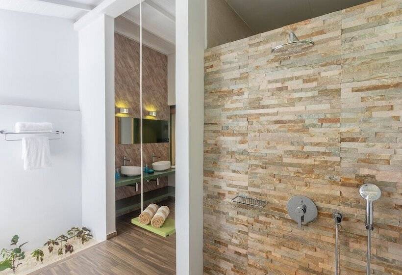 ویلای 1 خوابه, Cocoon Maldives  All Inclusive