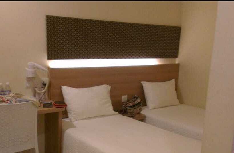 Трехместный Номер Deluxe, 118 Hotel Macalister