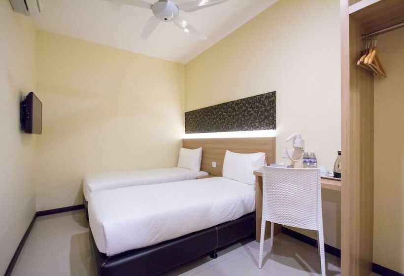 Люкс, 118 Hotel Macalister