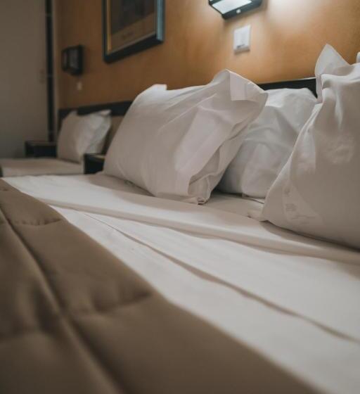 Triple Room Sea View, & Residence Le Subrini