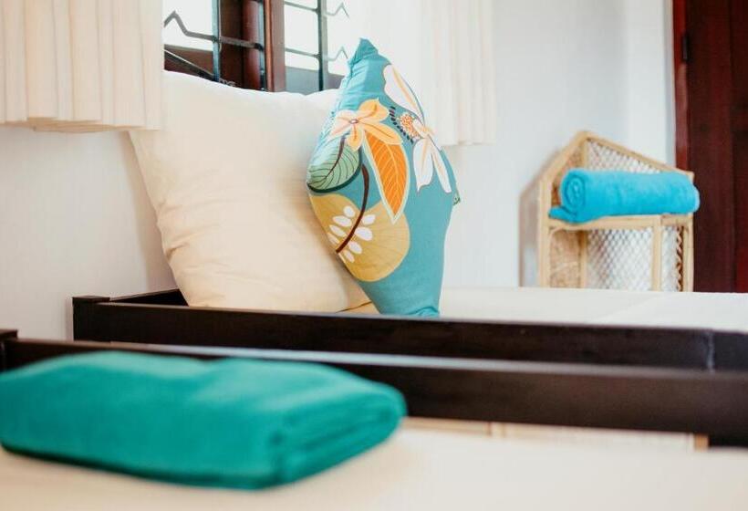 Habitació Triple Estàndard, Riverside Cabanas