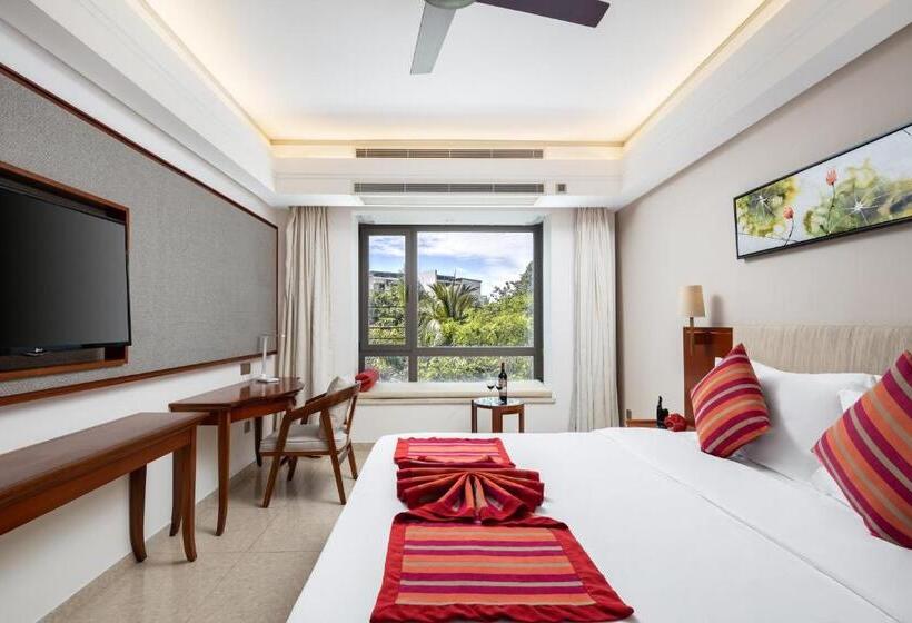 Номер Superior Кровать Кинг, Sanya Seacube Holiday