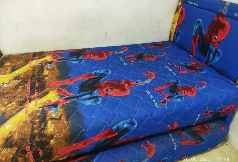 Номер Economy, Spot On 93042 Lina Homestay Syariah