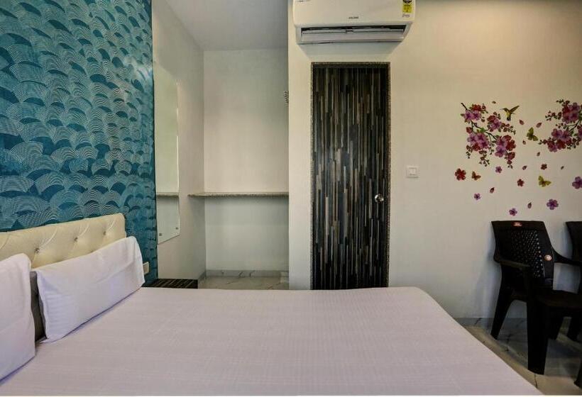 Трехместный Номер Классика, (sik106 )hotel Golden Palace & Resort