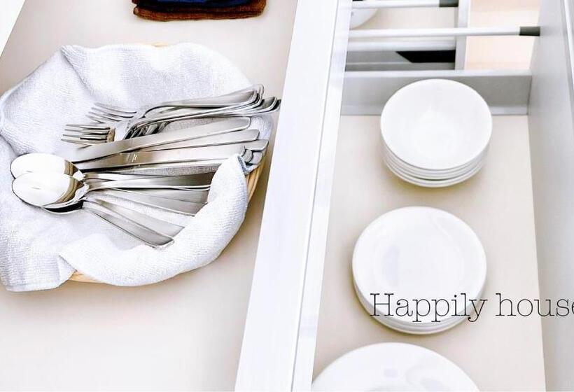 Номер Стандарт Вид на Сад, Happily House