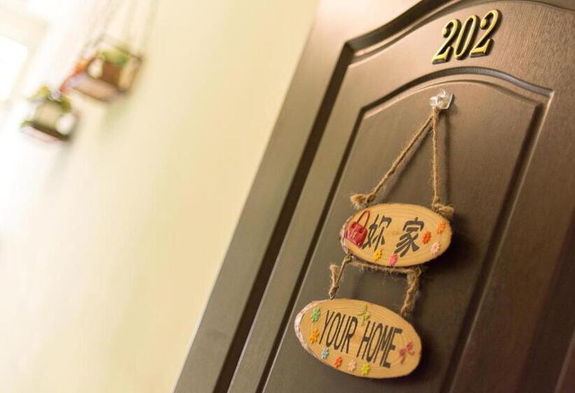 اتاق استاندارد با بالکن, Dropby B&b