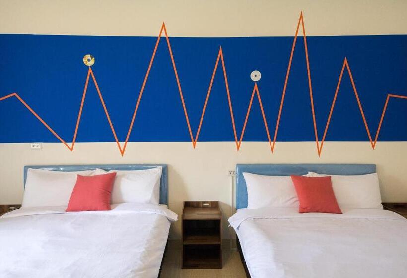 اتاق استاندارد چهارنفره با بالکن, Dropby B&b