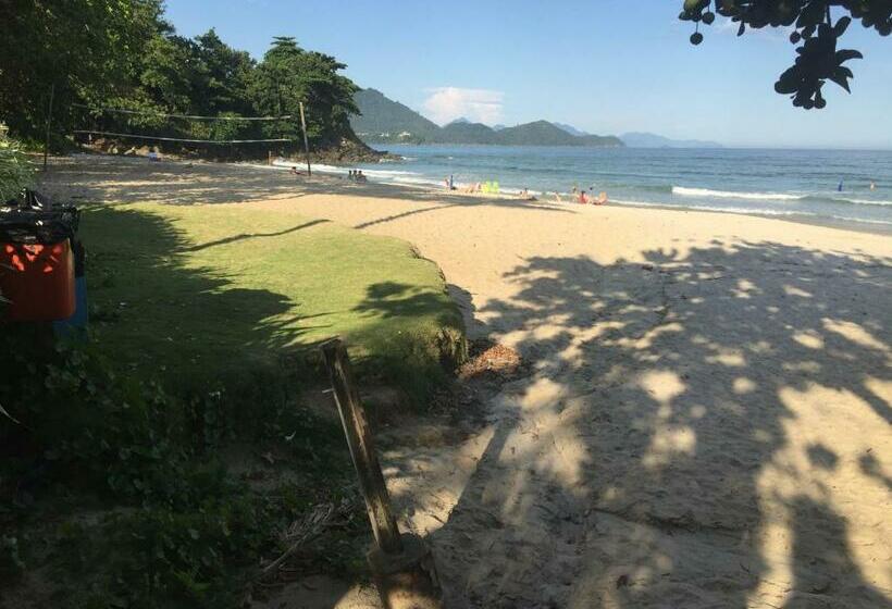 Четырехместный Номер Стандарт Вид на Сад, Canto Das Toninhas Guest House