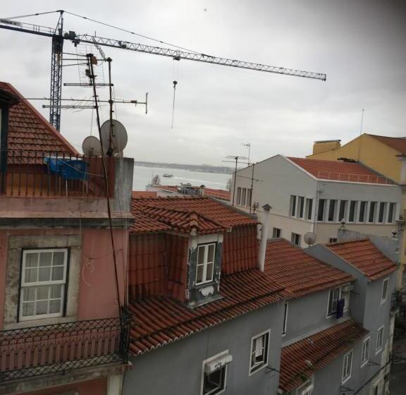 اتاق استاندارد, Alfama Guest House