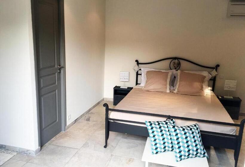 Quarto Deluxe, B&b Charming Saint Paul De Vence
