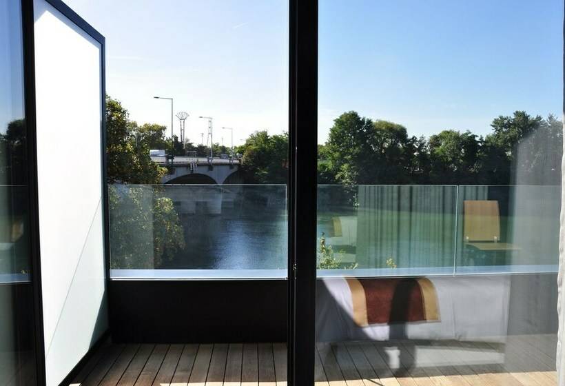 Номер Стандарт с Балконом, Hôtel De La Seine