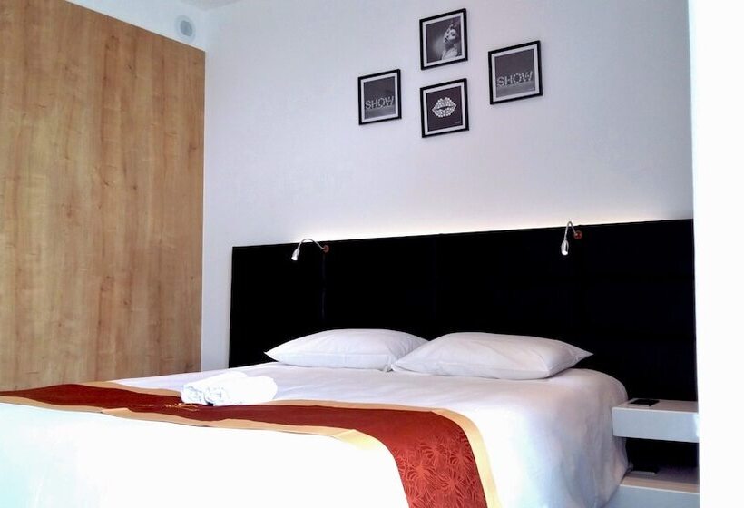 Номер Стандарт, Hôtel De La Seine