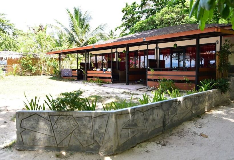 Номер Deluxe Вид на Море, Coral Garden Resort