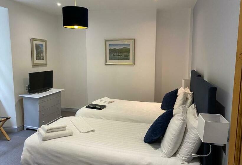 Номер Стандарт, Grapes Hotel, Bar & Restaurant Snowdonia Nr Zip World