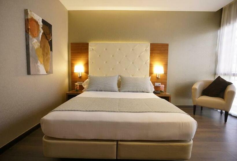 Chambre Standard, Az Hôtels Kouba