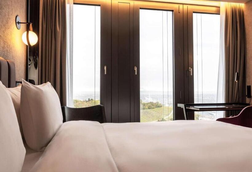 Quarto Estandar com Vistas, Radisson Blu Hotel At Porsche Design Tower Stuttgart