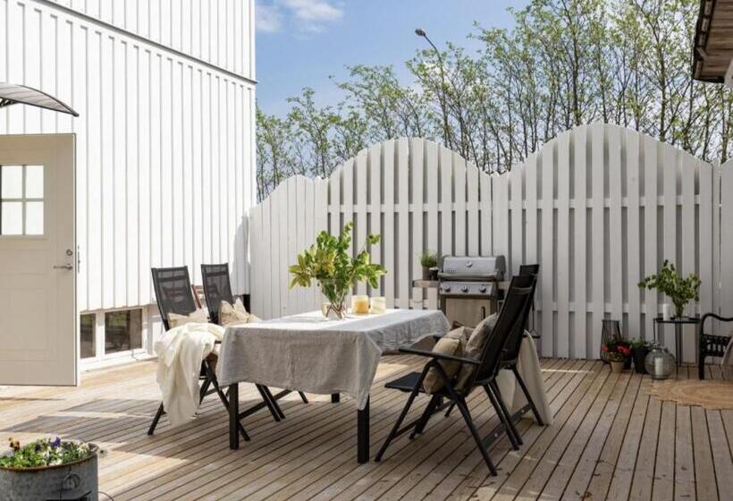 Номер Стандарт, Comfortable Guest Rooms With Fully Equipped Kitchen And Cosy Living Room