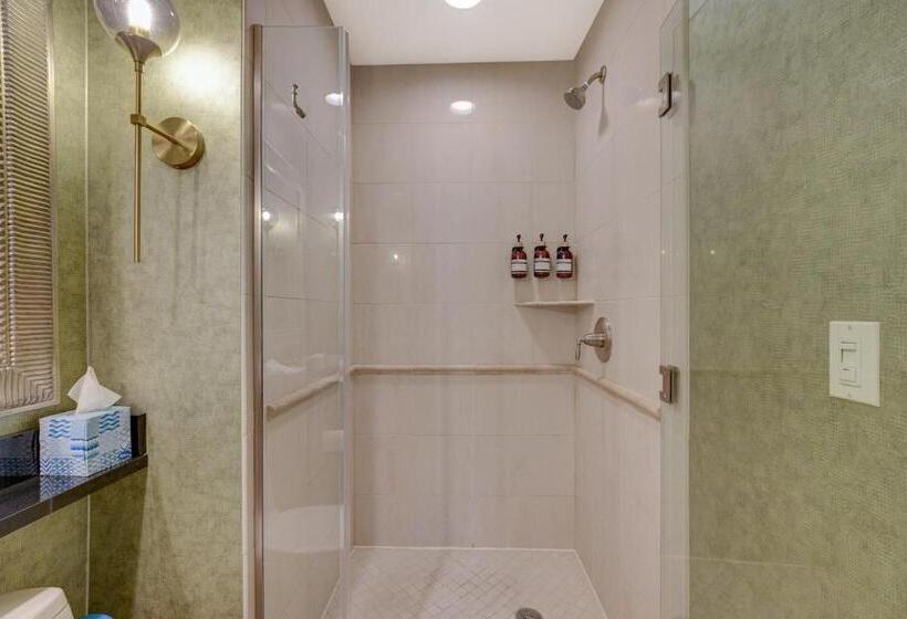 발코니가 있는 스위트, Luxurious 1 Bd/2bth Premium Suite Mgm Signature W/balcony