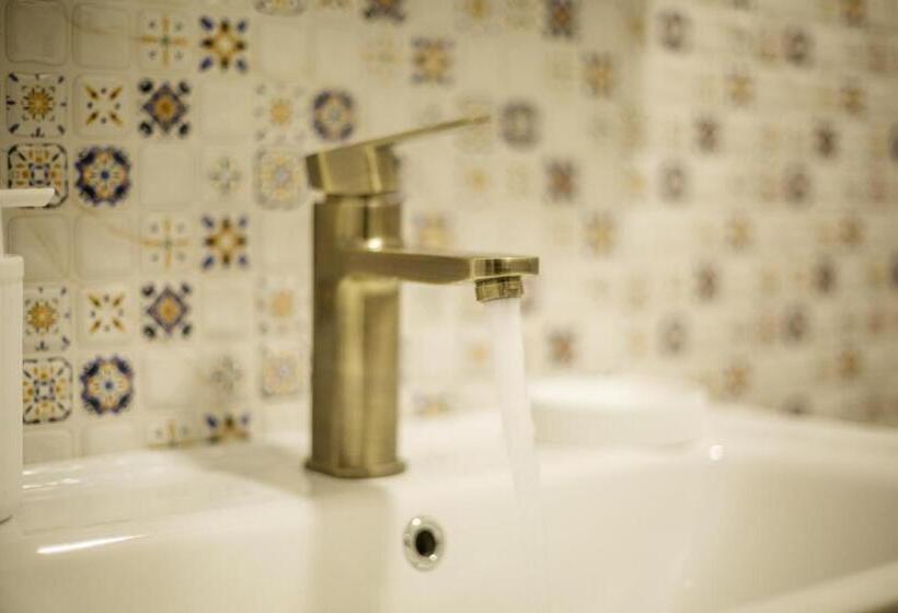 اتاق اکونومی, Moedani Very Center Apartments In Kutaisi