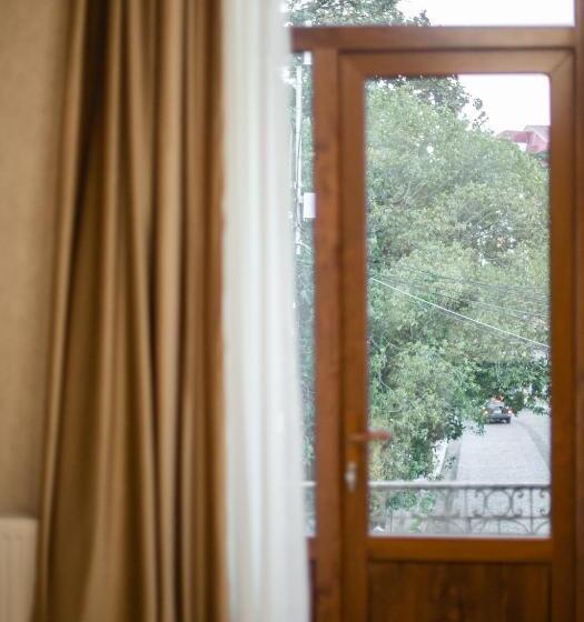 اتاق خانوادگی, Moedani Very Center Apartments In Kutaisi