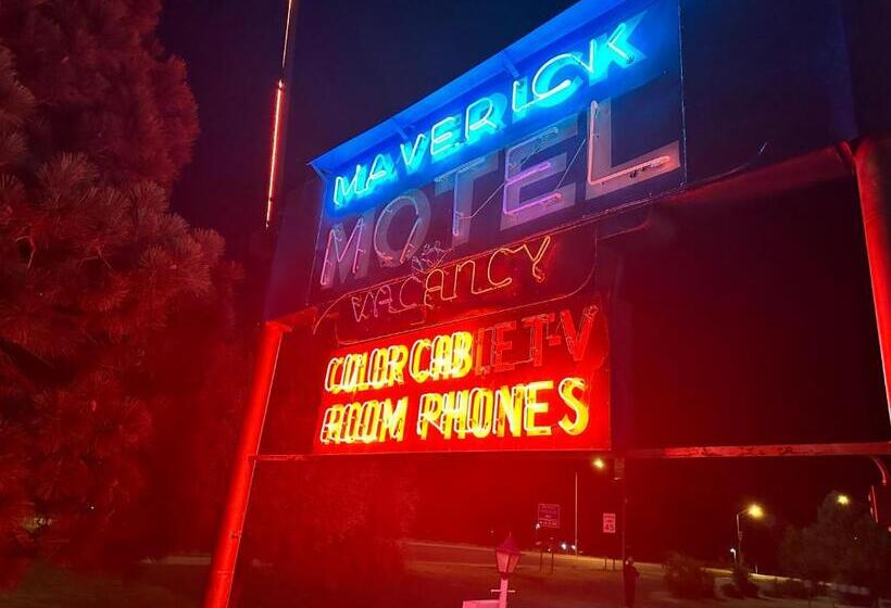 Номер Стандарт, Maverick Motel