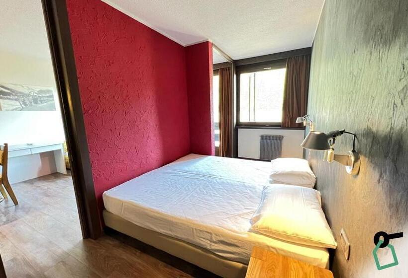 Апартаменты 1 Спальня с Балконом, Hotiday Apartment Collection   Campiglio Grostè