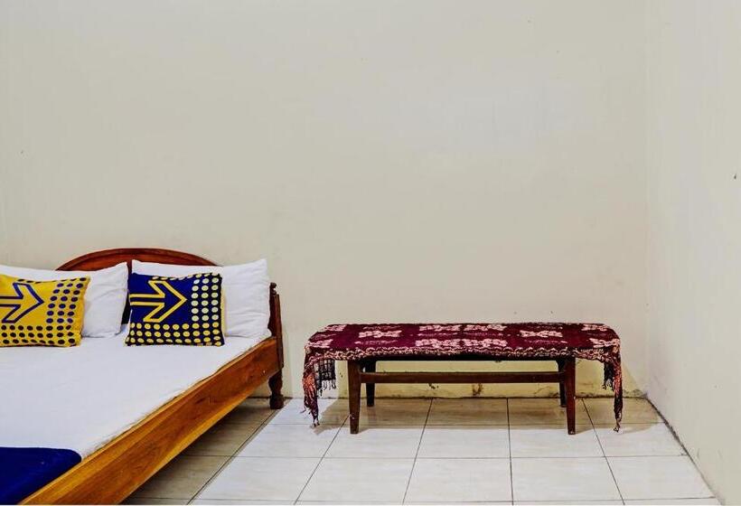 Номер Economy, Spot On 93108 Homestay H. Syarif Syariah   Ra Kartini