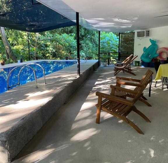 اتاق لوکس, Balai Benedicere Bed & Breakfast
