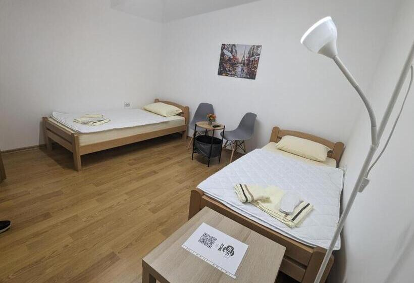 اتاق استاندارد, Apartments Victory