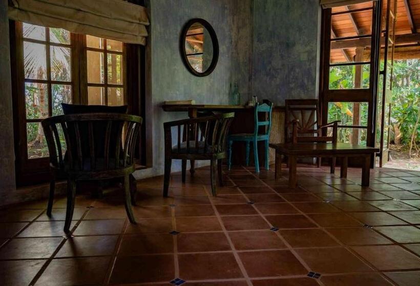 Номер Deluxe с Балконом, Sama Retreats   Kosgoda