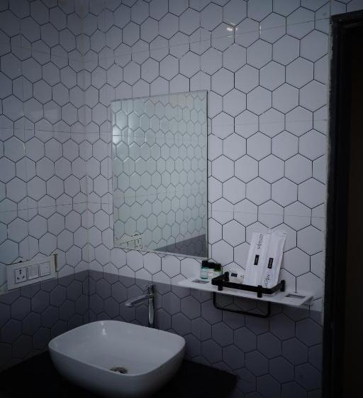 Номер Deluxe, Signum Cityscapes Landmark, Dahej