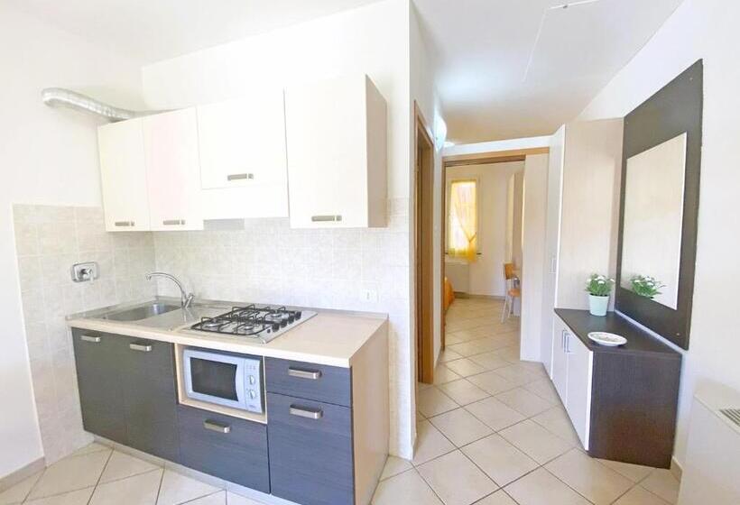 带1个卧室的公寓, Residence With Swimming Pool In Mazzanta Just 600 Meters From The Beach