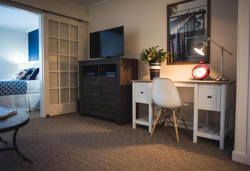 Люкс, Circle Hotel Fairfield