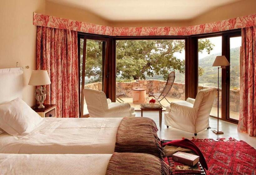 Habitación Superior con Terraza, Nabia