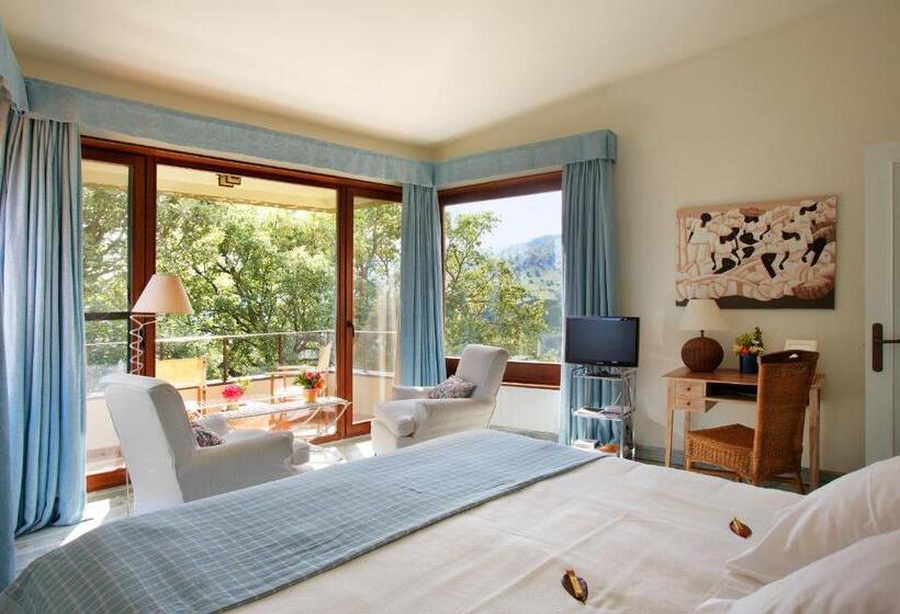 Habitación Estándar con Balcón, Nabia