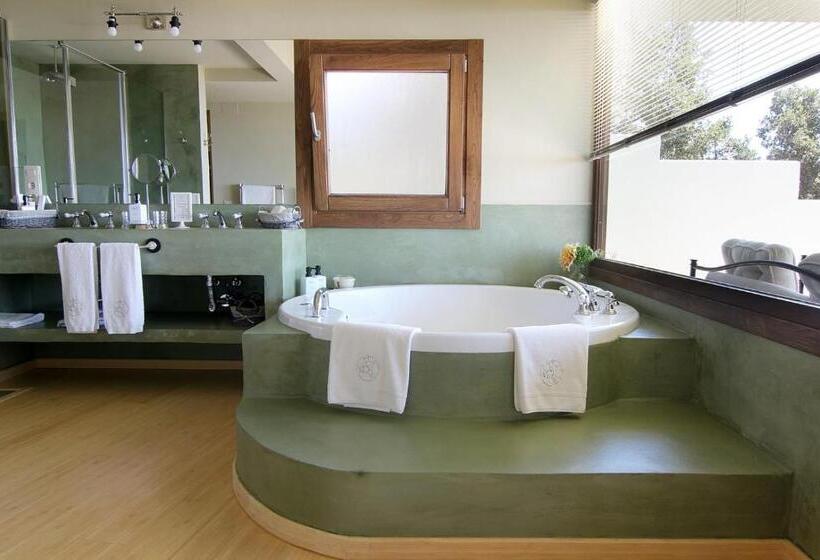 Suite, Nabia