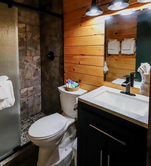 Дом 2 Спальни, Nicky's Resort