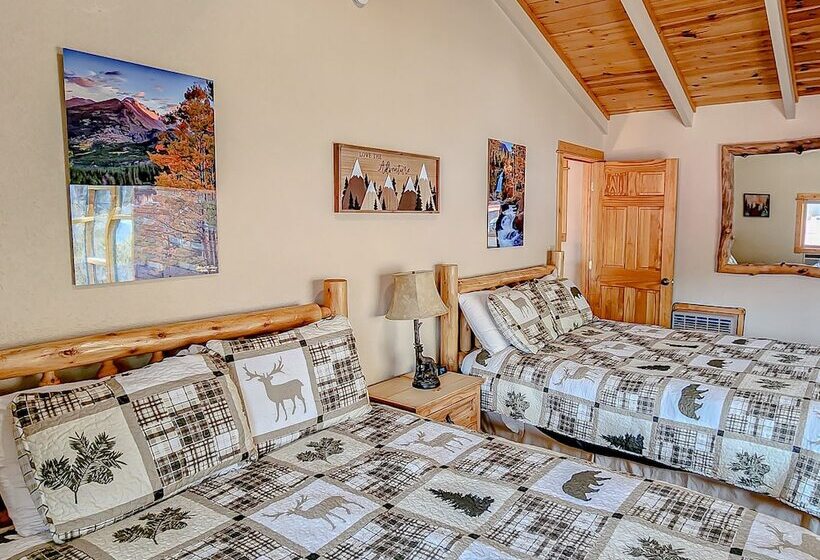 Люкс Deluxe 2 Спальни, Nicky's Resort