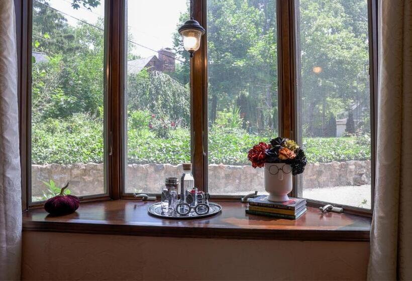 Стандартный Номер Кровать Кинг, Stone Chalet Bed & Breakfast Inn