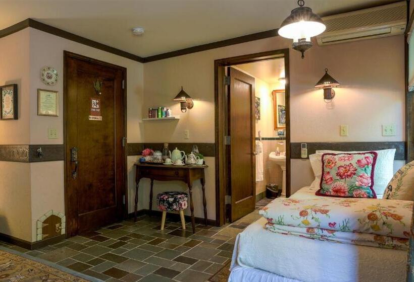 Стандартный Номер Кровать Кинг, Stone Chalet Bed & Breakfast Inn
