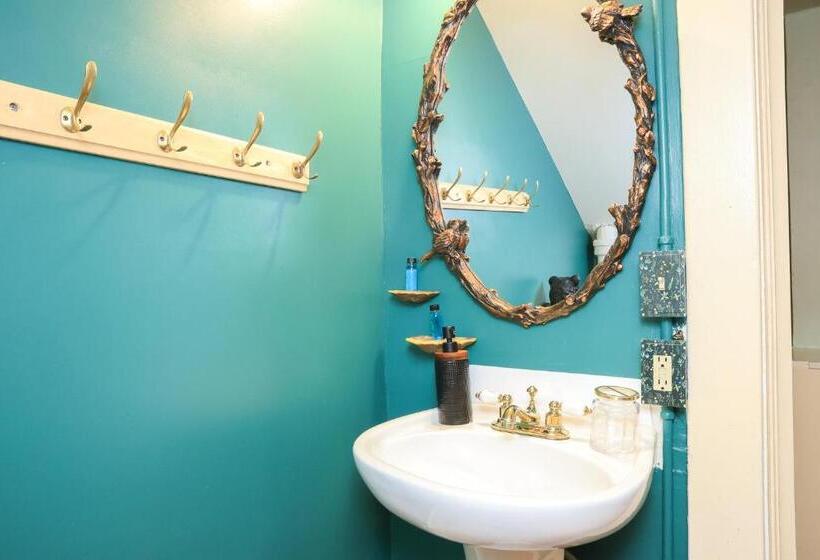 Family Suite, Stone Chalet Bed & Breakfast Inn