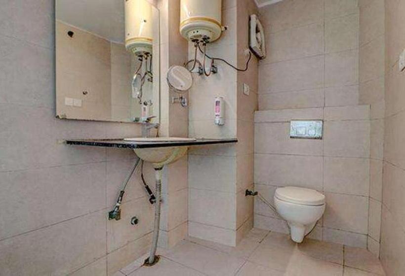 اتاق خانوادگی, Fabhotel Stay Comfort Mall Road