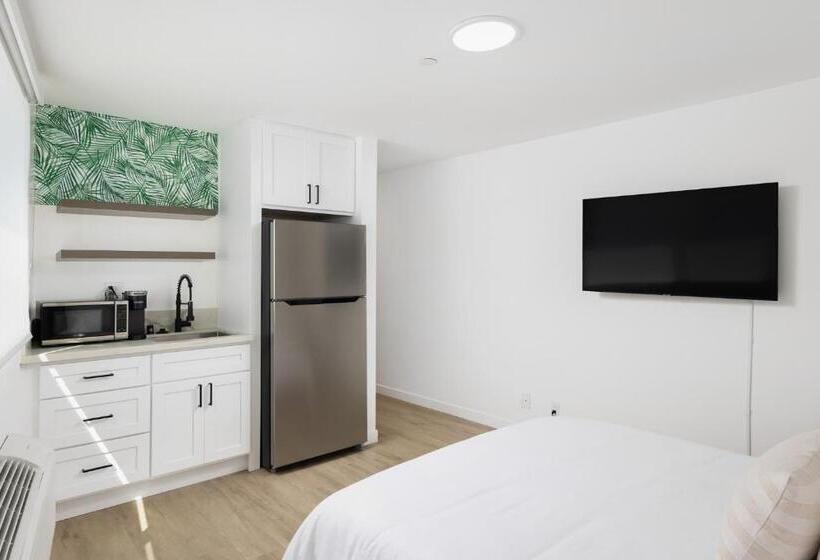 Студия Deluxe, Fenix Hotel Hollywood