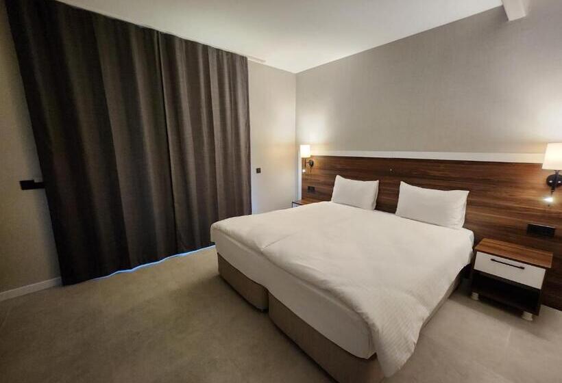 Номер Стандарт с Террасой, Lulubay Rooms & Suites