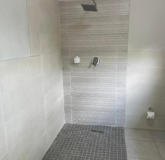 Quarto Estandar, 473 On Cliff