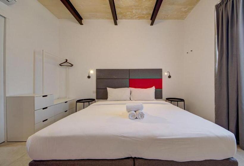 اتاق استاندارد, Private Rooms With Bathroom In Valletta