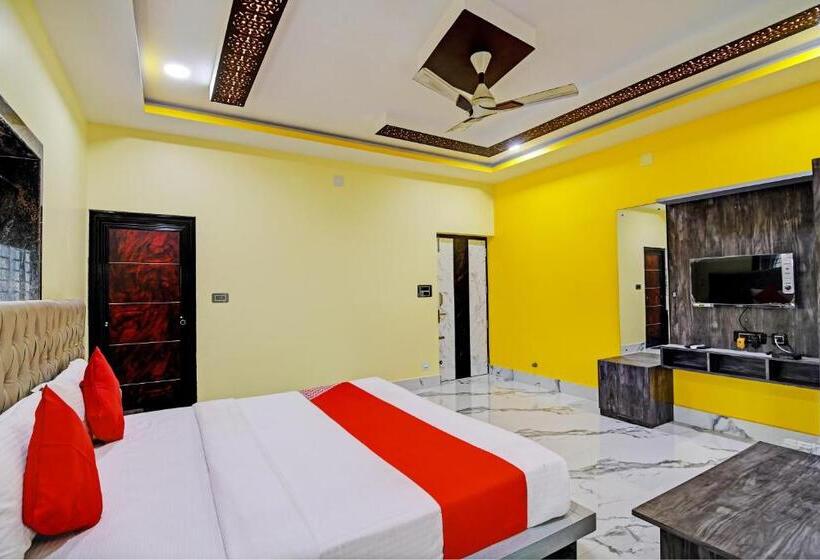 Трехместный Номер Классика, Oyo Flagship Sri Sai Palace