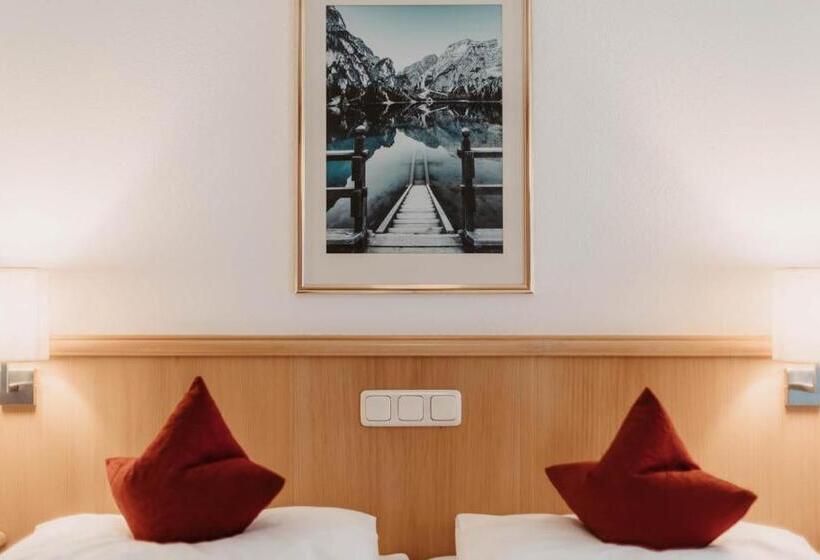 Семейный Номер, Heart Hotel Himmelberg