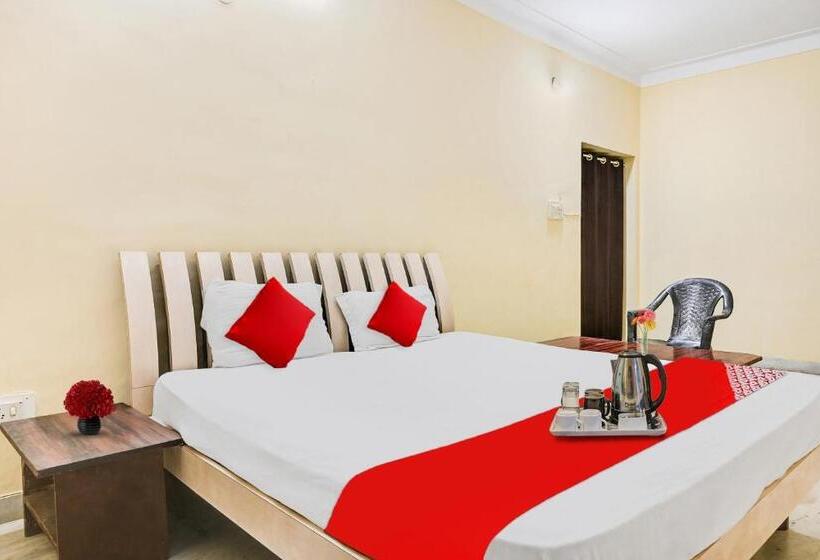 Quarto Triplo Clássico, Oyo Hotel Arera Inn